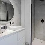Praga Factory Stylish Spot *