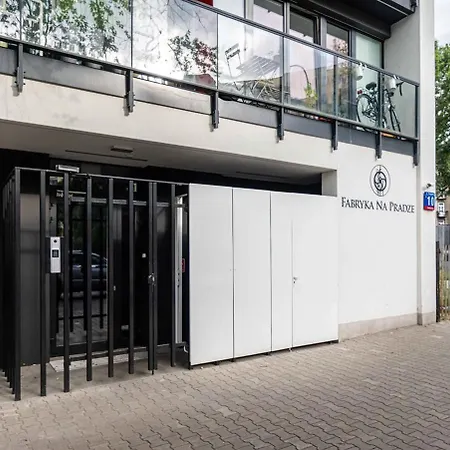 Praga Factory Stylish Spot وارسو