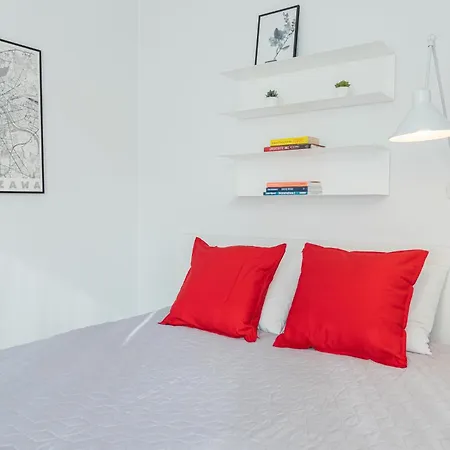 Praga Factory Stylish Spot Varsavia